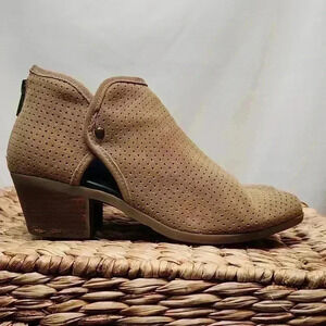 Adam Tucker by Me Too Tabbie Booties